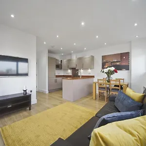 Modern 2 Bed By Tower Bridge Bridge London