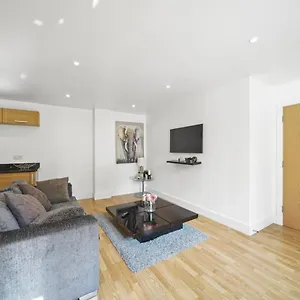 Marlex Modern 1 Bed Bridge Tower Bridge London