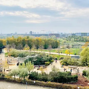 Panoramic Park And Penthouses Retreat London