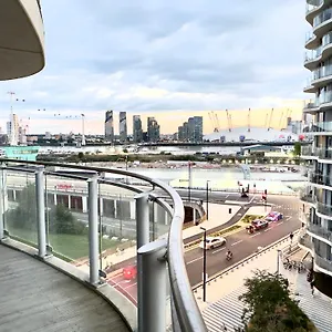 Excel Cosy With Balcony & River View Close To O2 Arena, Cable Car, Hall London
